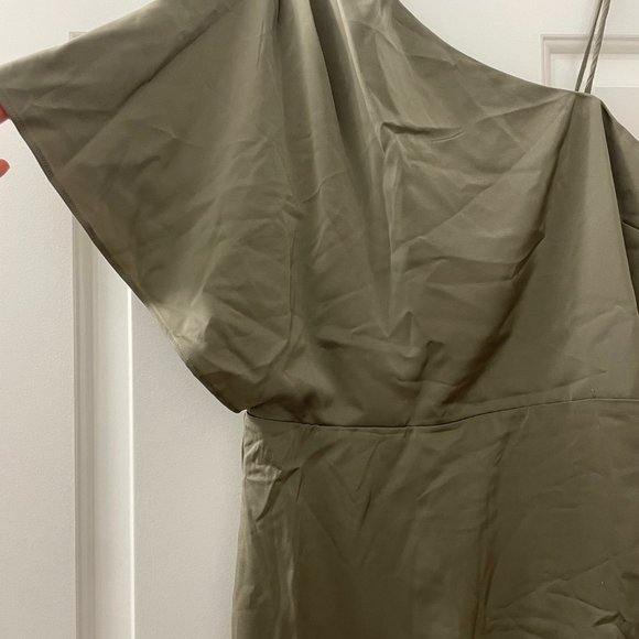 TCEC | NWOT | One Shoulder Asymmetrical Dress | S, M, L | Olive | CD01234 - Picture 2 of 4